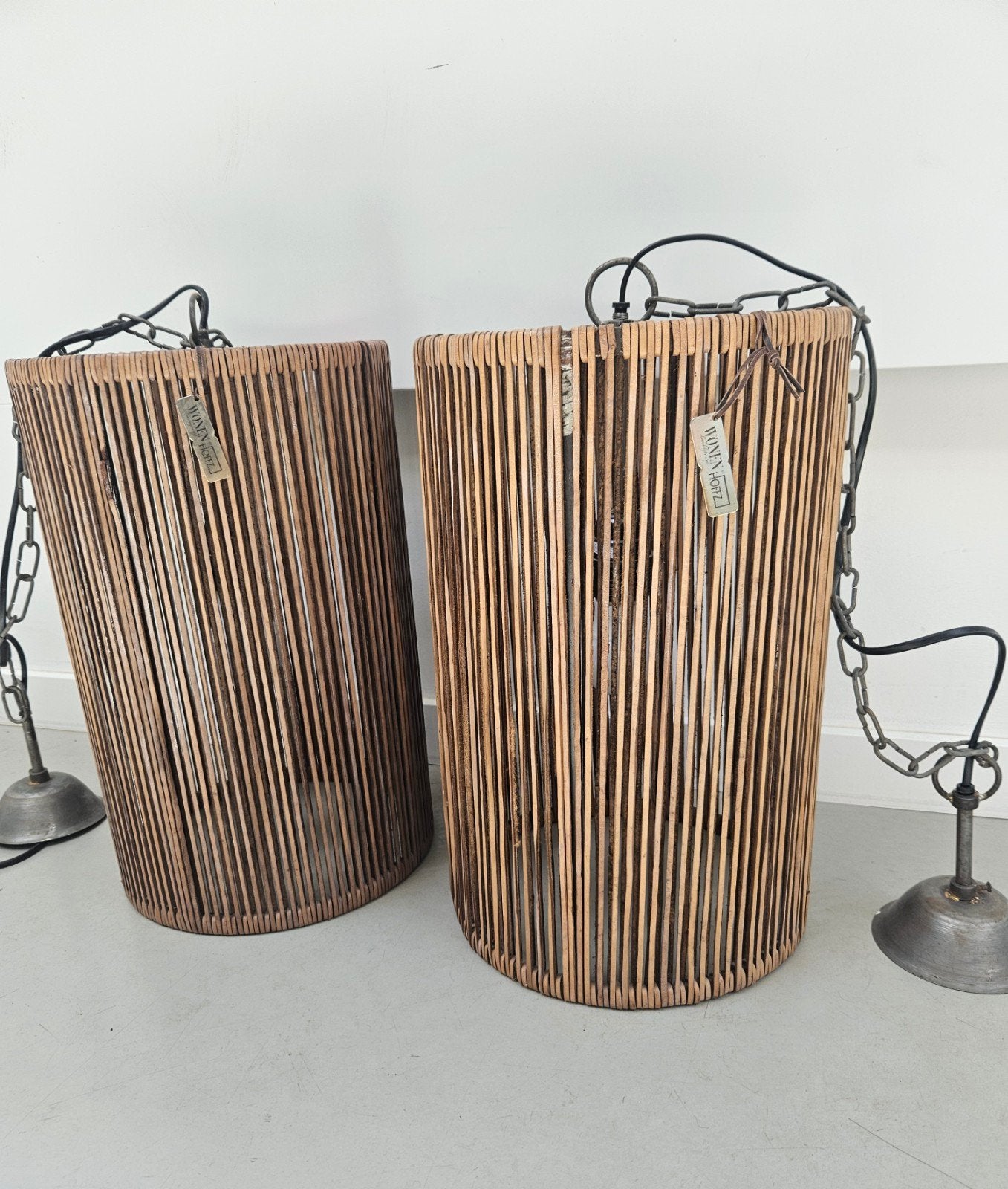 Set van 2 originele Hoffz Mazu hanglampen (leder) Japandi, Ophalen