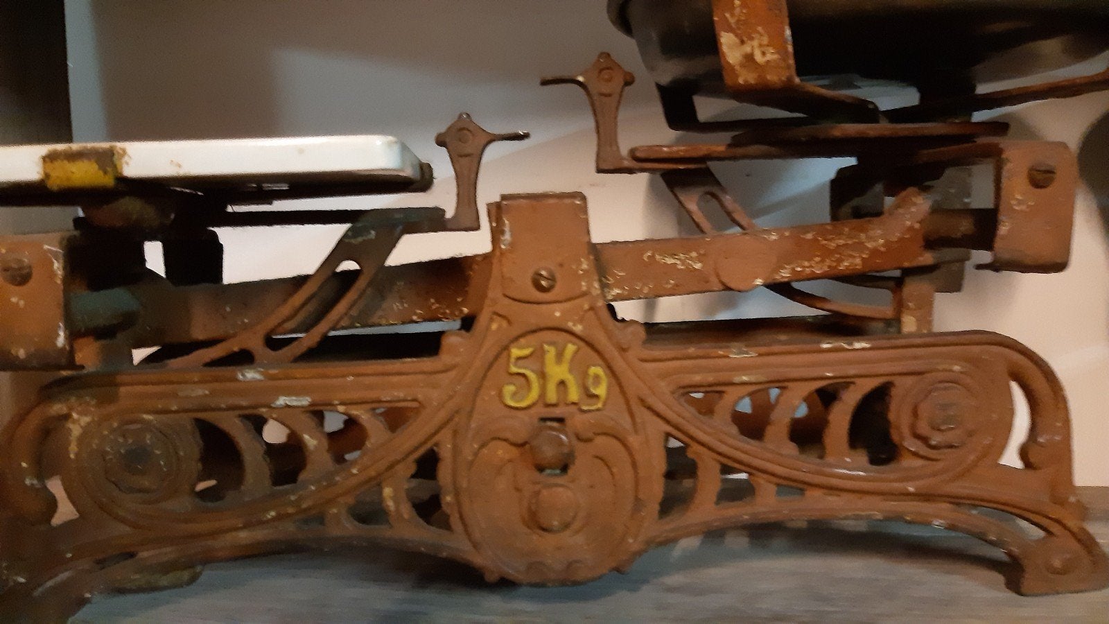 Weegschaal, Ophalen