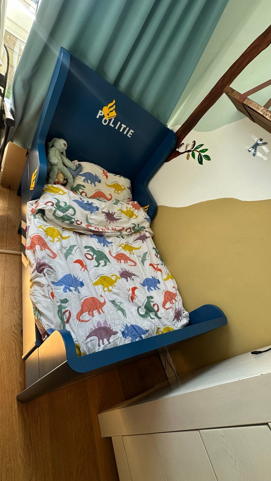 Kinderbed Politie Auto - Zo goed als nieuw, Ophalen, 70 tot 85 cm, Zo goed als nieuw, Lattenbodem