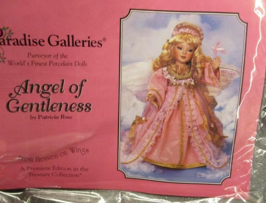 PARADISE GALLERIES PORCELAIN ANGEL GENTLENESS Nieuw in doos, Verzamelen, Verzenden, Nieuw, Pop
