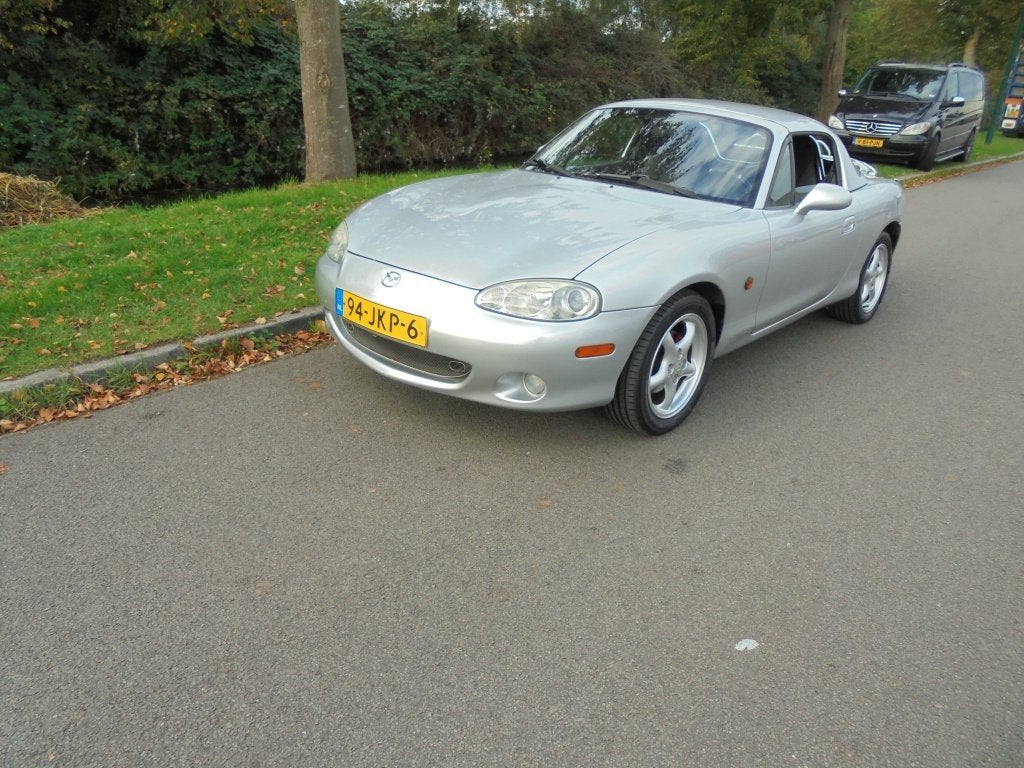 Mazda MX-5 1.6i Exclusive, Auto's, Achterwielaandrijving, 4 cilinders, Cabriolet, 1010 kg
