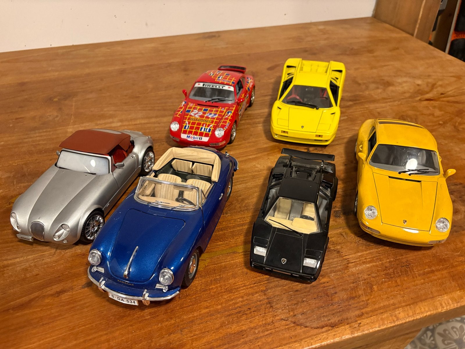 Verzameling van 5 gedetailleerde modelauto's (diverse merken, Ophalen of Verzenden, Zo goed als nieuw, Auto, Bburago