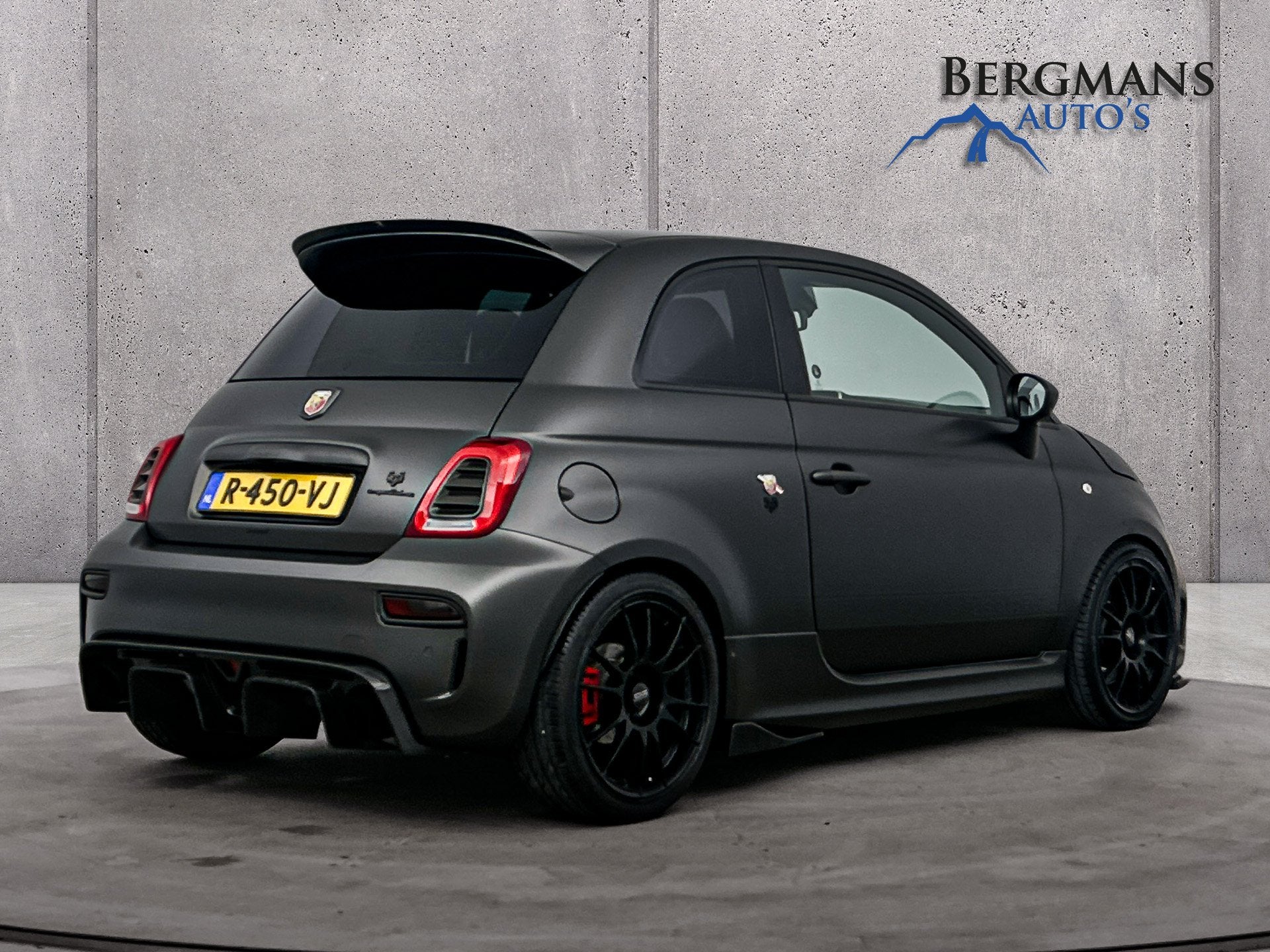 Fiat 500C - 1.4 T-Jet Abarth Competizione // OZ SUPERLEGGERA, Voorwielaandrijving, 4 cilinders, Cabriolet, Alcantara