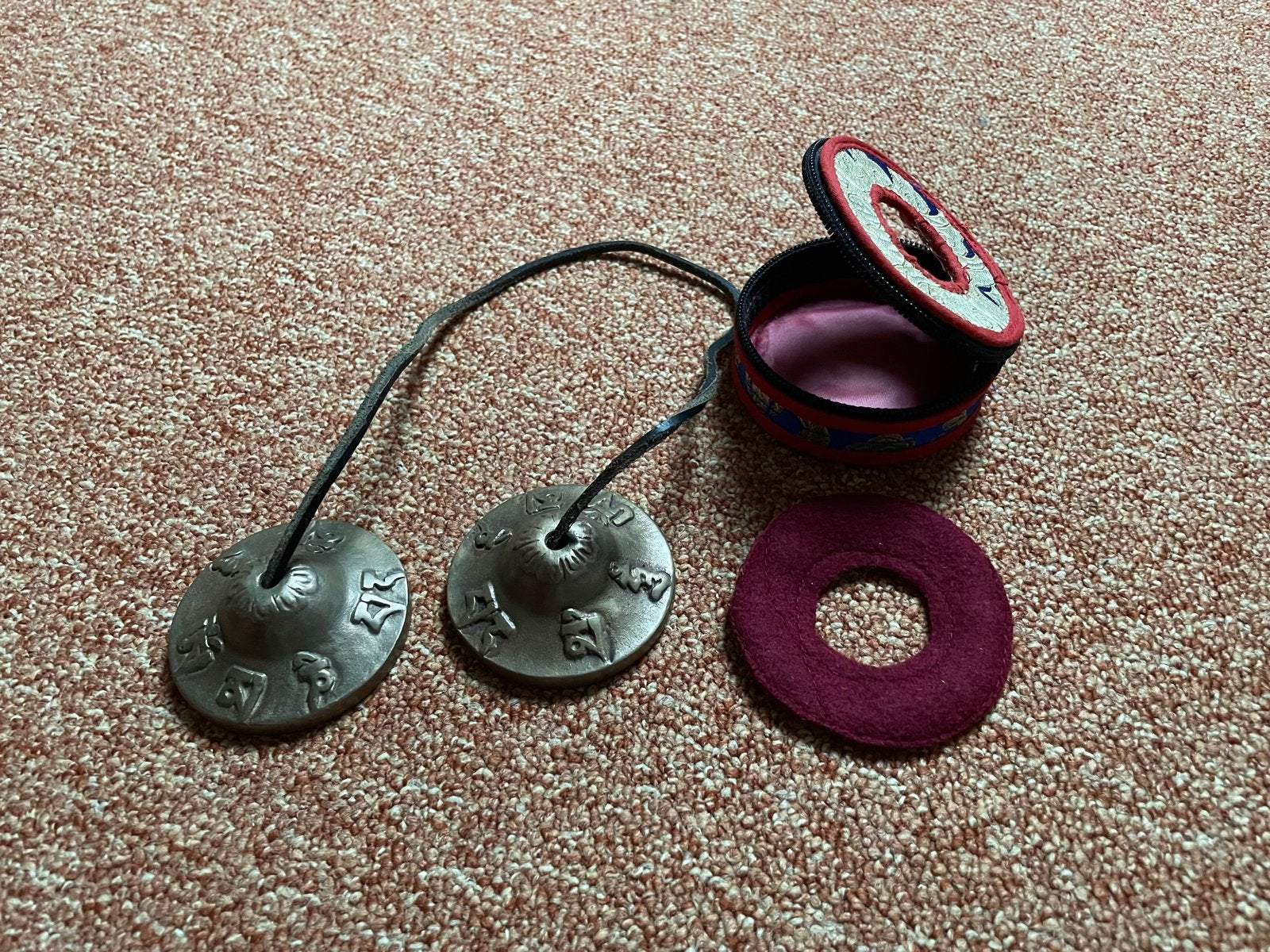 Tingsha (Tibetaanse cimbaaltjes) met unieke etui, Ophalen of Verzenden, Gebruikt, Melodische percussie