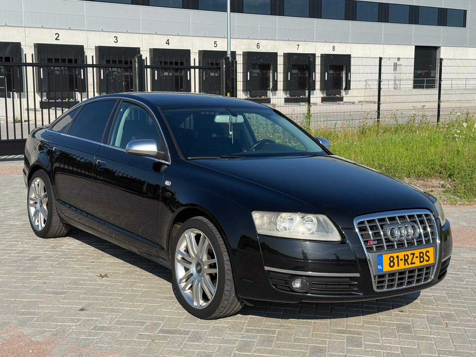 AUDI A6 (S LINE), Auto's, Audi, Voorwielaandrijving, Zwart, Handgeschakeld, 750 kg