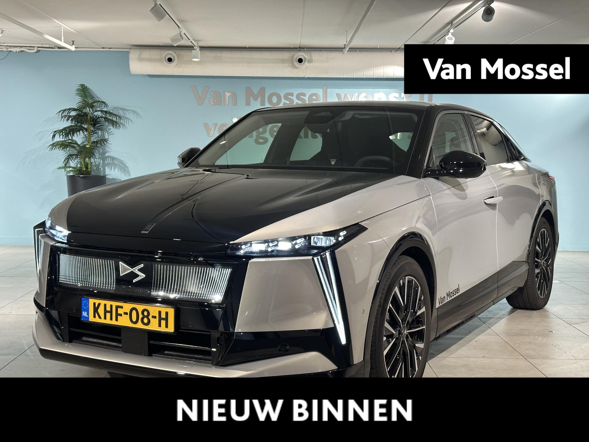 DS No 8 Étoile Absolute Comfort Tech 74 kWh 360° | ALCANTA, Auto's, DS, 12 maanden, Startonderbreker, 550 km, Alcantara