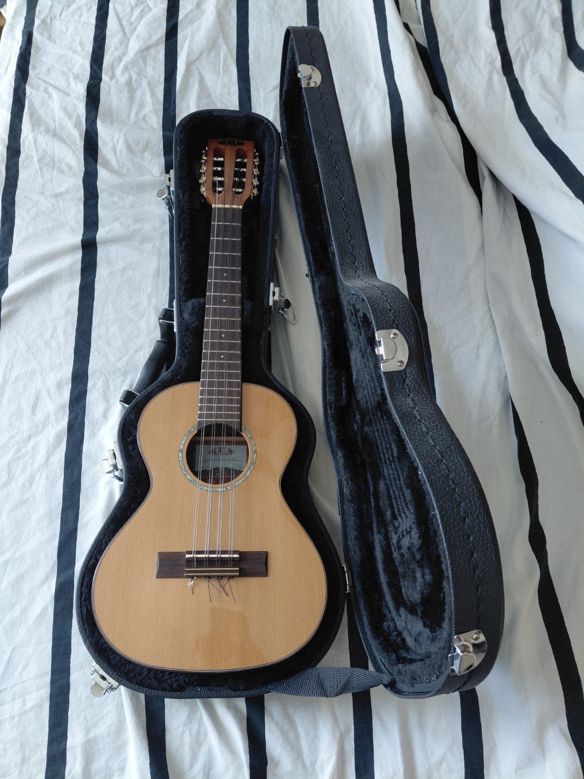 8-Snarige Ukelele (Kala), Ophalen of Verzenden, Zo goed als nieuw, Overige typen