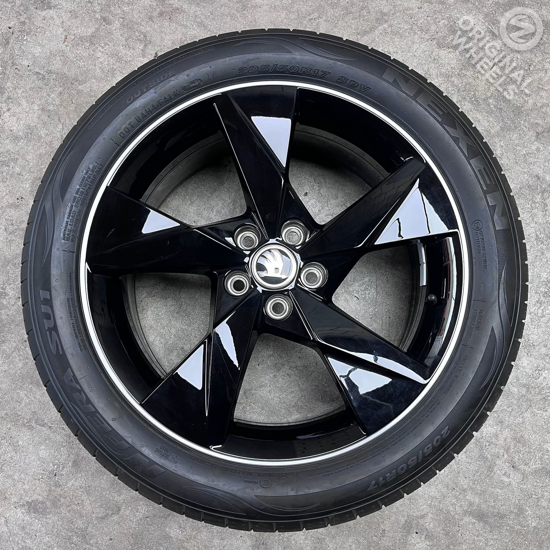 ZGAN 17 inch originele velgen + zomerbanden Skoda Kamiq, Auto-onderdelen, Banden en Velgen, Gebruikt, -, -, Banden en Velgen