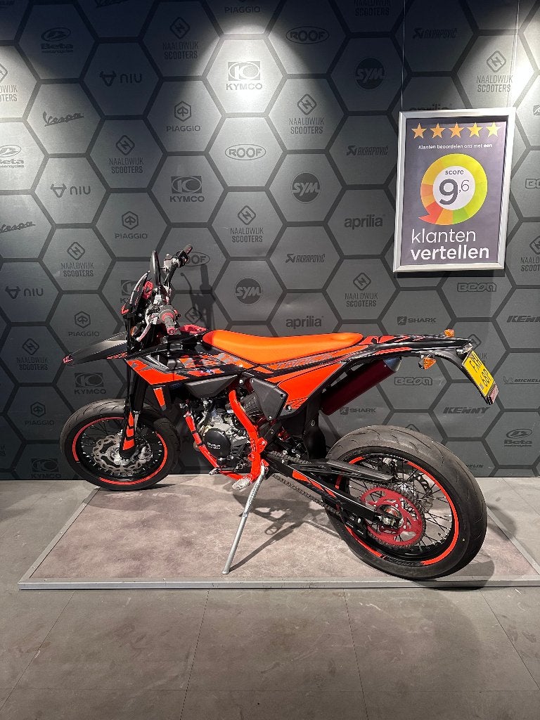 BETA RR50 MOTARD TRACK 45KM 2026 610KM, Fietsen en Brommers, Overige merken, 6 versnellingen, Ophalen of Verzenden, Zo goed als nieuw