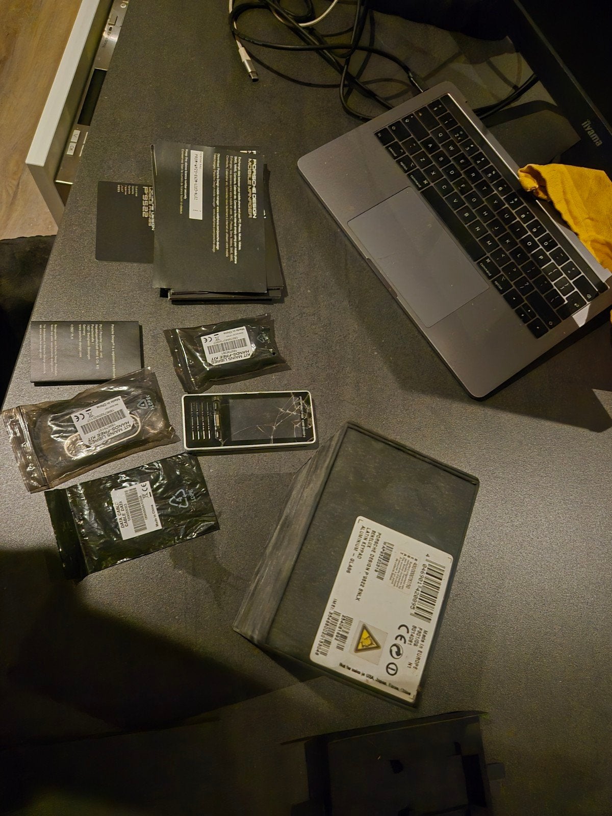 Porsche Design/telefoon/ P' 9522/defect, Ophalen of Verzenden, 3 tot 6 megapixel, Klassiek of Candybar
