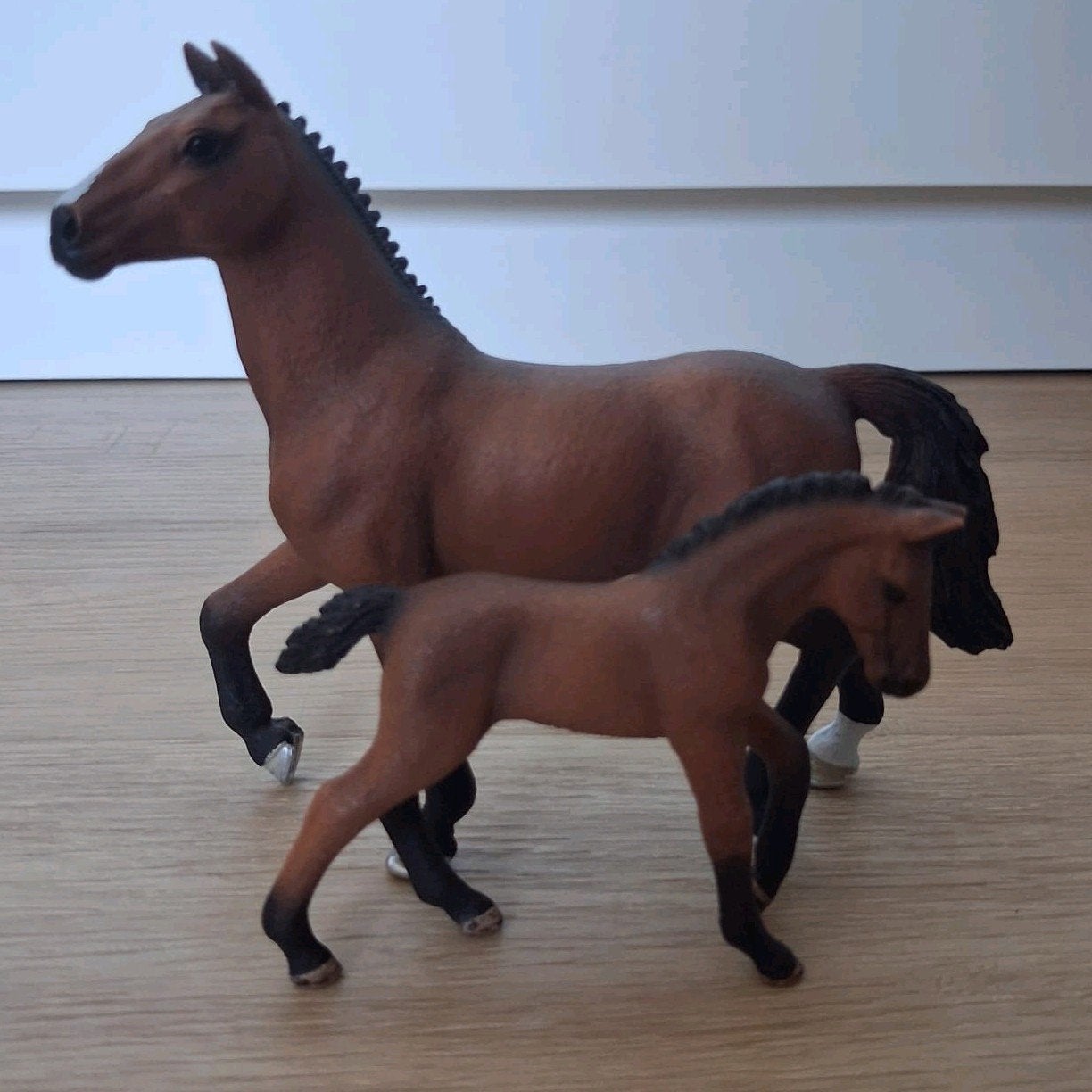 Schleich Oldenburger merrie met veulen 13945 en 13947, Ophalen of Verzenden, Zo goed als nieuw