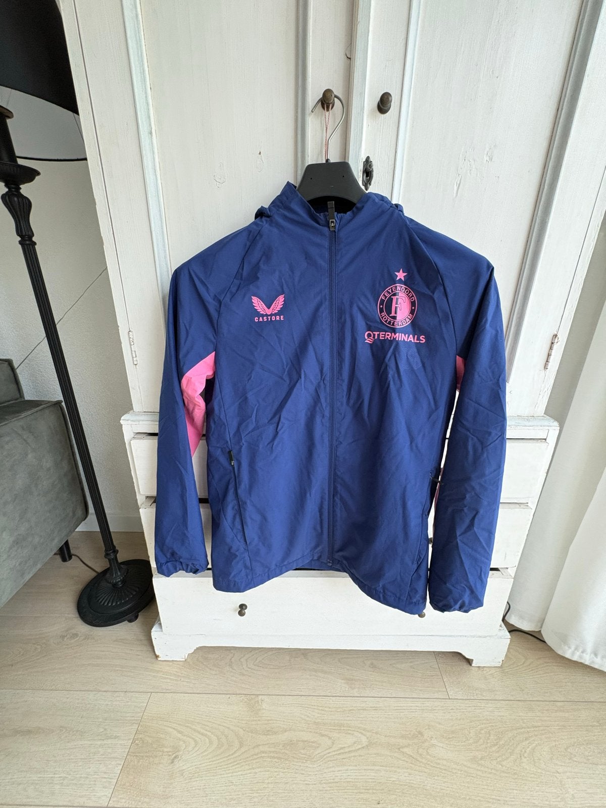 Castore Feyenoord Regenjas Maat XS, Blauw, Ophalen of Verzenden, Zo goed als nieuw, Voetbal