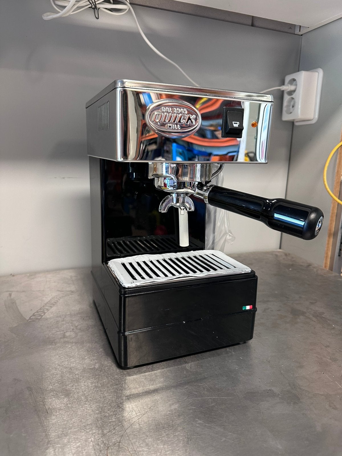 Quick Mill 820 espressomachine perfect + onderhoudsbeurt, Ophalen, Gebruikt, Espresso apparaat, Afneembaar waterreservoir