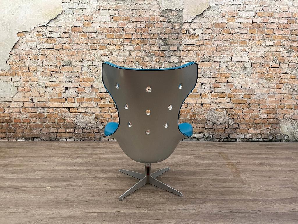 Poltrona Frau Regina Swivel Chair blauwgroen bij TheReSales, Huis en Inrichting, Fauteuils, Ophalen, Design, 75 tot 100 cm, Zo goed als nieuw