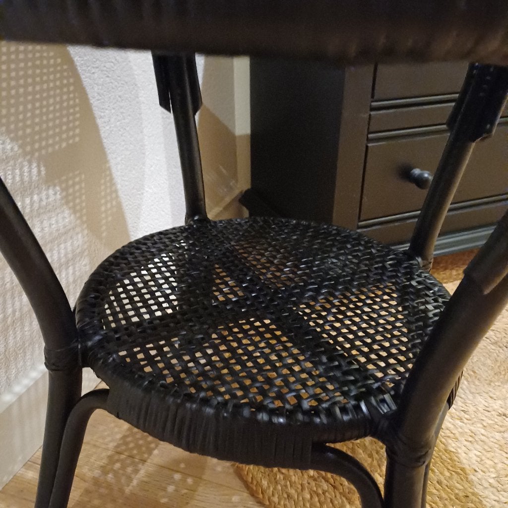 Vintage rotan tafeltje, Huis en Inrichting, Tafels | Bijzettafels, Minder dan 55 cm, Gebruikt, Rond, Ophalen