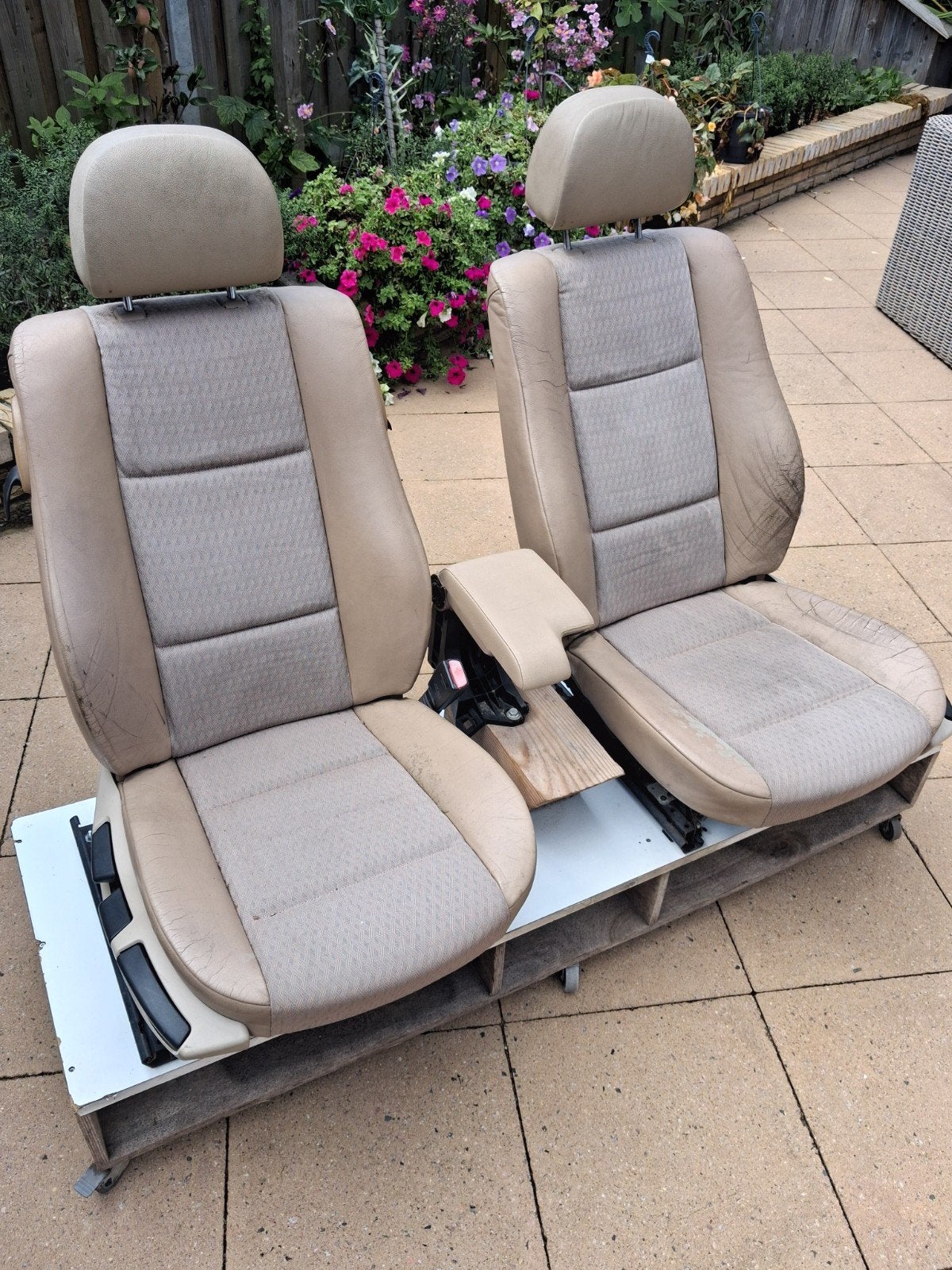 sim racing stoelen op onderstel,zit heerlijk., Ophalen of Verzenden