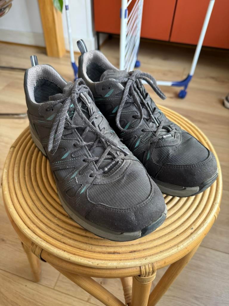 Lowa Innox Evo ll Gore-Tex, Sport en Fitness, Bergsport en Wandelen, Ophalen of Verzenden, Zo goed als nieuw, Schoenen