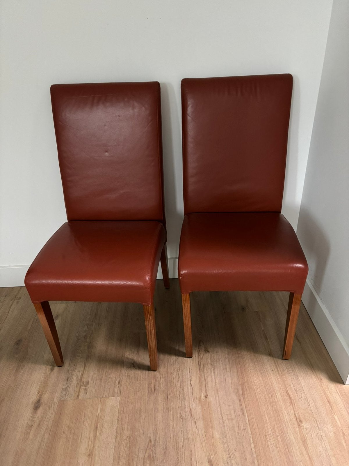 Avanti leren stoelen met hoge leuning, Ophalen, Zo goed als nieuw, Twee