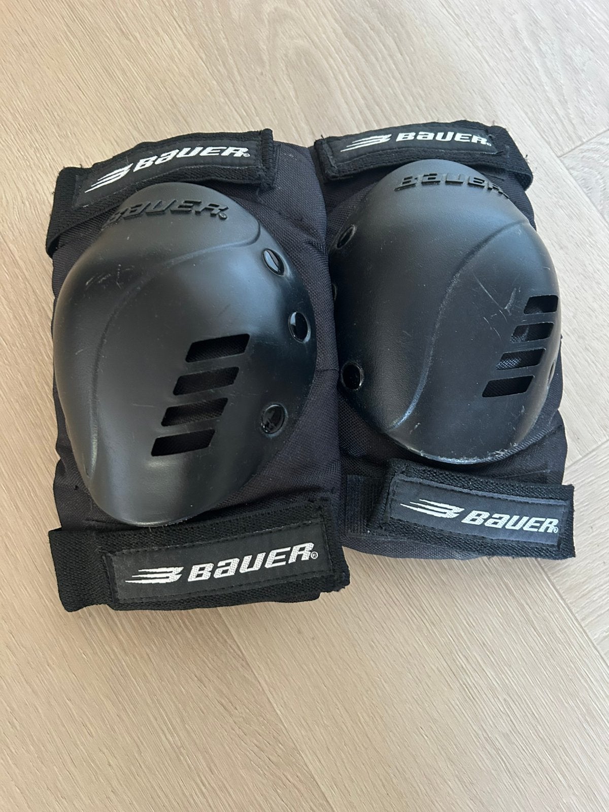 Kniebeschermers, Ophalen of Verzenden, Zo goed als nieuw, Bescherming, Bauer