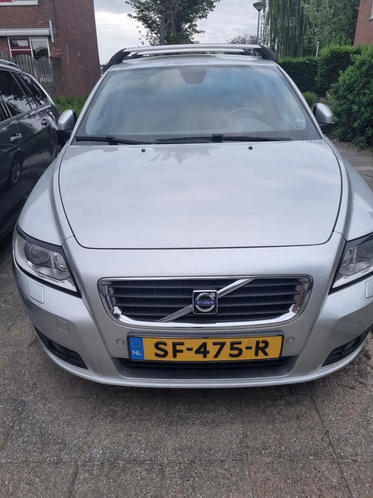 Volvo V50 2.0 D AUT 2010 Grijs, 136 pk, Zwart, 4 cilinders, 700 kg