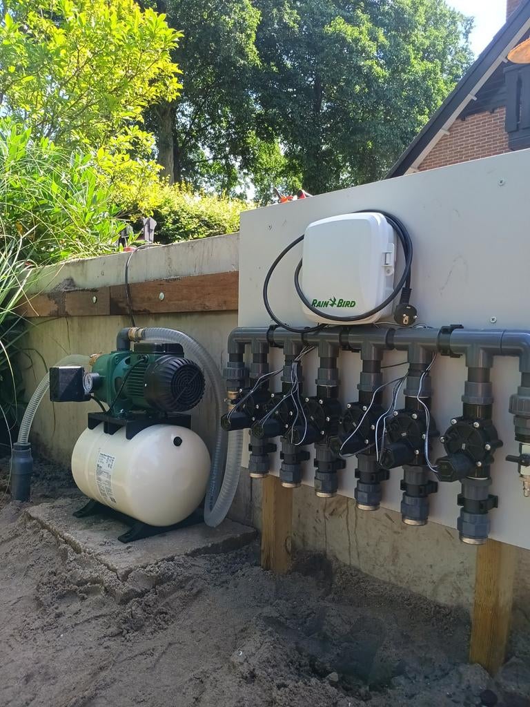 WATERBRON / WATERPUT / BRONBORING / TUINBEREGENING  / WATER, Ophalen, Nieuw
