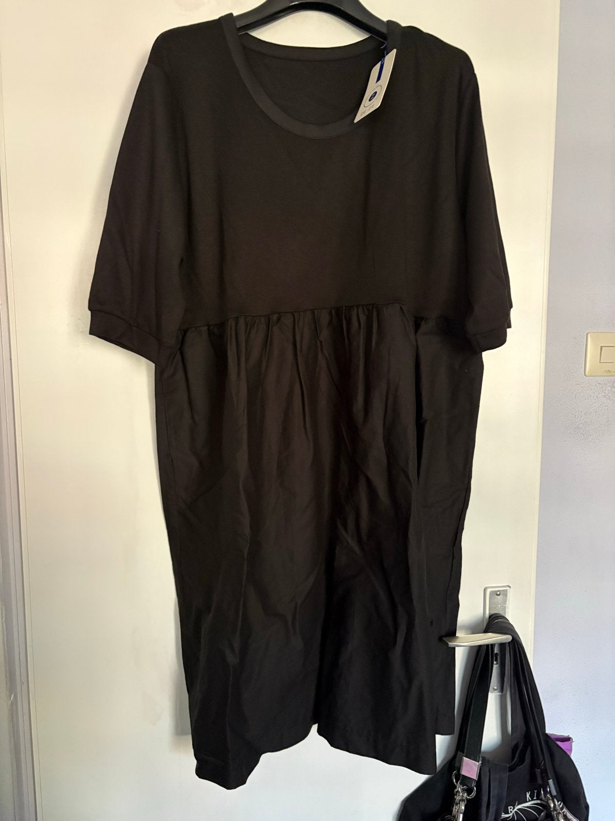 Zwarte jurk Ze-Ze Nordic, maat XXL, nieuw met kaartje, Kleding | Dames, Ophalen of Verzenden, Nieuw, Zwart, Blouse of Tuniek
