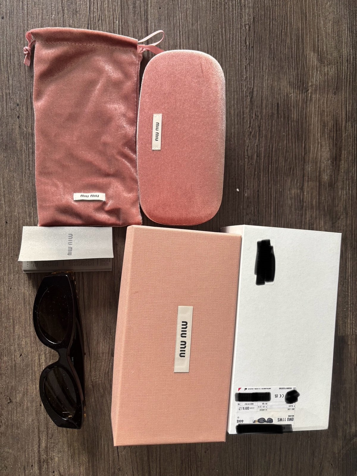 Miumiu 11WS sunglasses, Sieraden, Tassen en Uiterlijk, Toilettassen, Ophalen of Verzenden, Nieuw