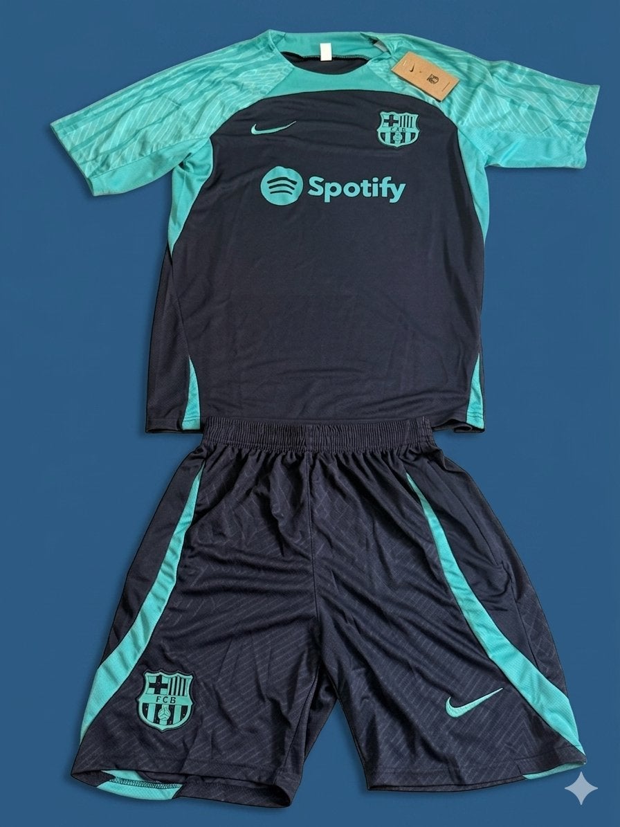 FC Barcelona Trainingspak - Shirt en Broek (Nieuw), Nieuw, Ophalen of Verzenden, Voetbal, Maat 48/50 (M)