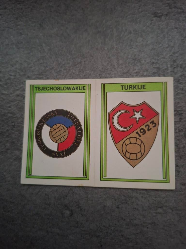 Panini sticker voetbal 78. Emblemen Tjechoslowakije/Turkije., Verzenden, Zo goed als nieuw, Sticker