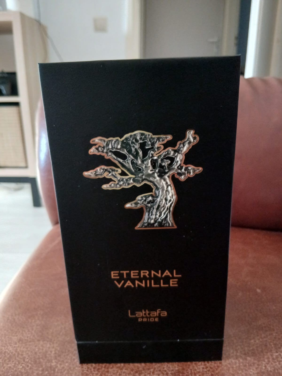 Eternal Vanille van Lattafa, Ophalen, Nieuw