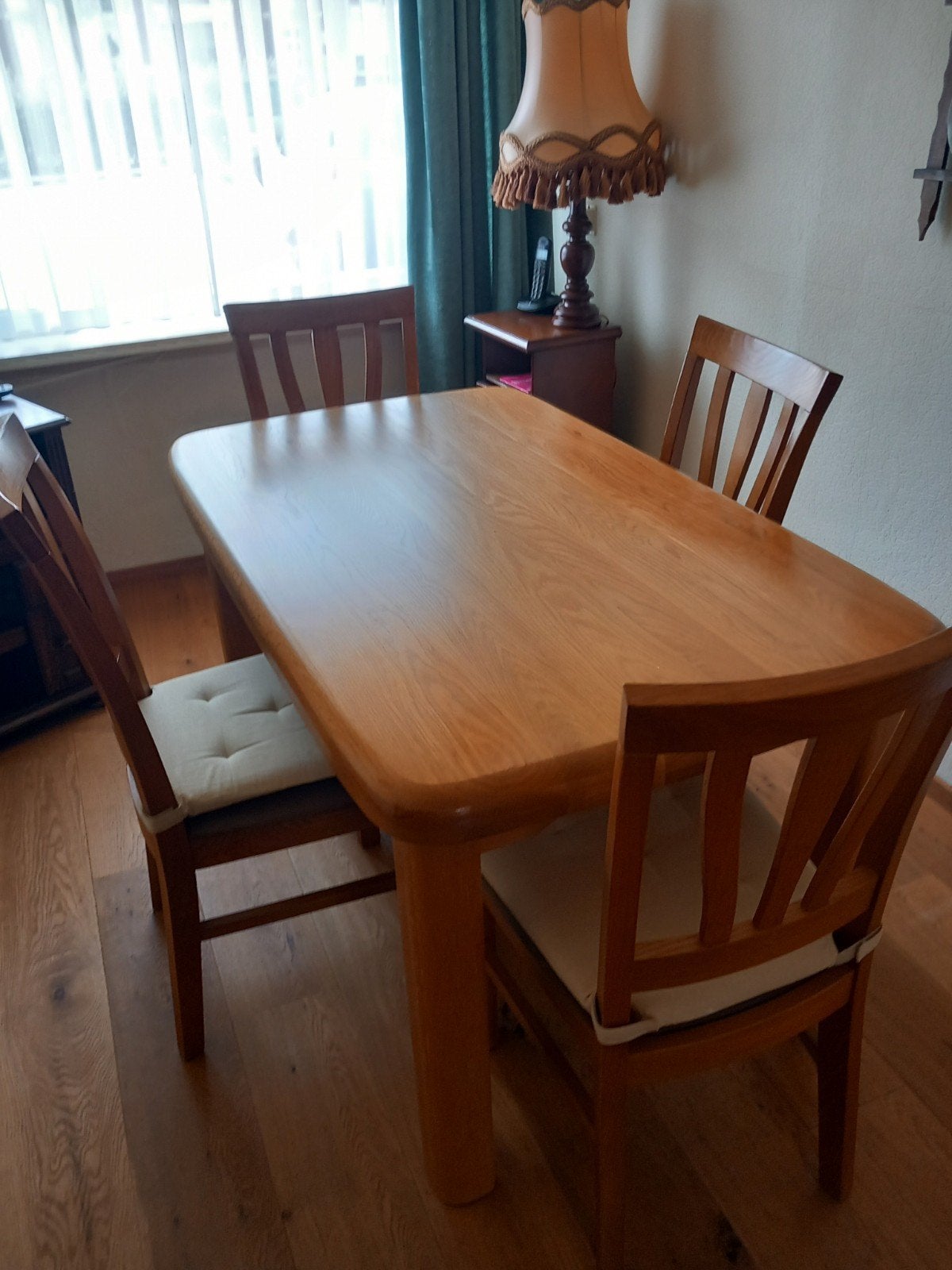 Eiken eettafel en 4x stoel, Ophalen, Zo goed als nieuw, 4 tot 6 stoelen
