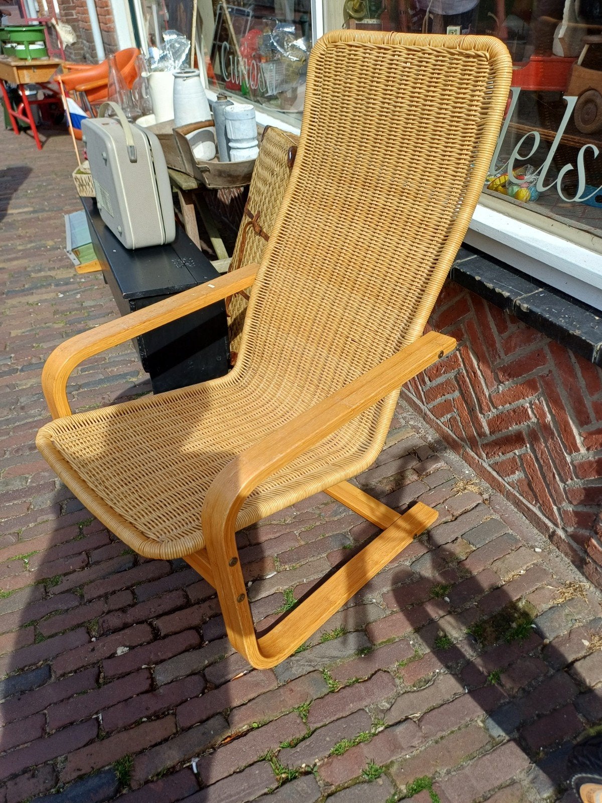 Vintage IKEA? Fauteuil Riet en Buigzaam Hout, Huis en Inrichting, Fauteuils, Ophalen, Gebruikt, Vintage, Scandinavisch, Niet van toepassing