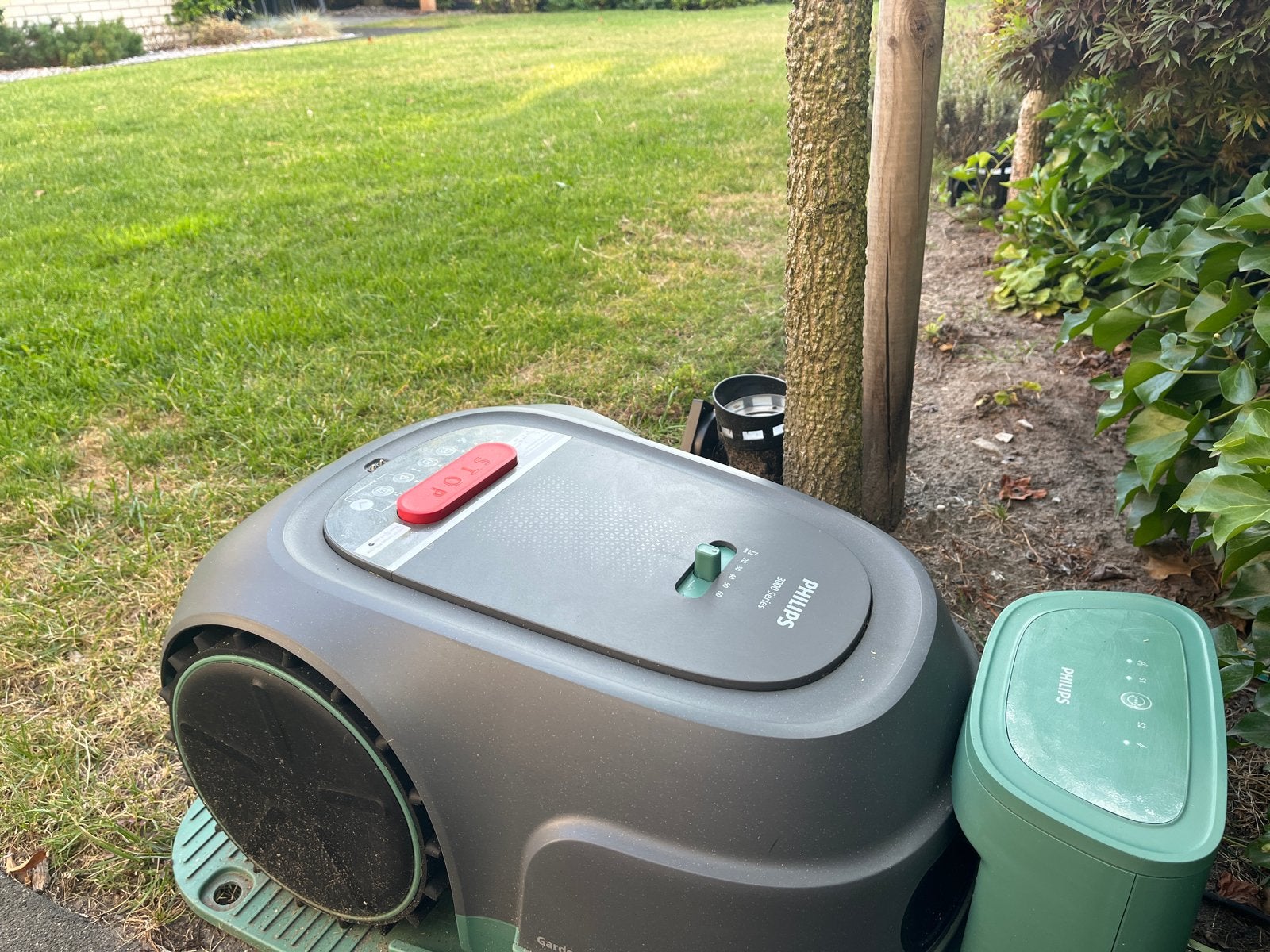 Philips RSL 3000/10 robot grasmaaier - 1000m2, Ophalen of Verzenden, Nieuw, Minder dan 20 cm, Met regensensor