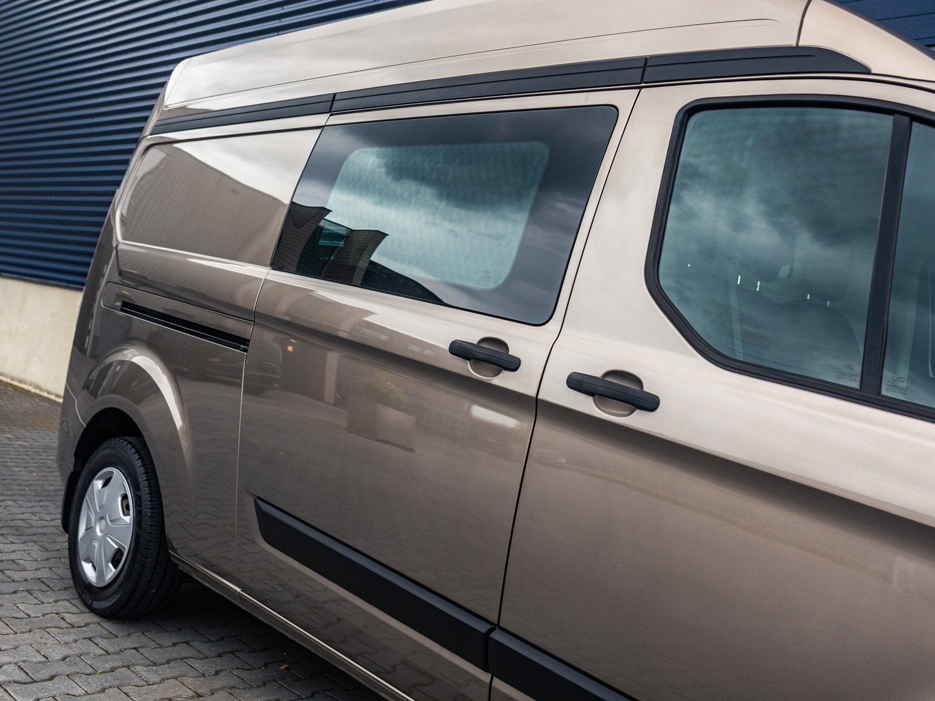 Ford Transit Custom 300 2.0 TDCI L2H2 Limited, Auto's, Origineel Nederlands, Bedrijf, Diesel, 130 pk