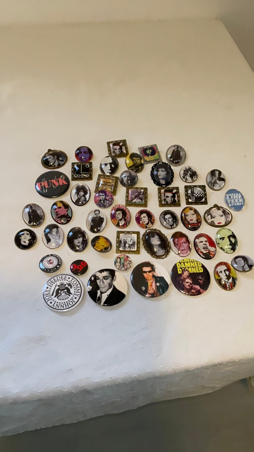 50 punk barges hand made rare, Ophalen, Zo goed als nieuw, Overige materialen, Overige merken