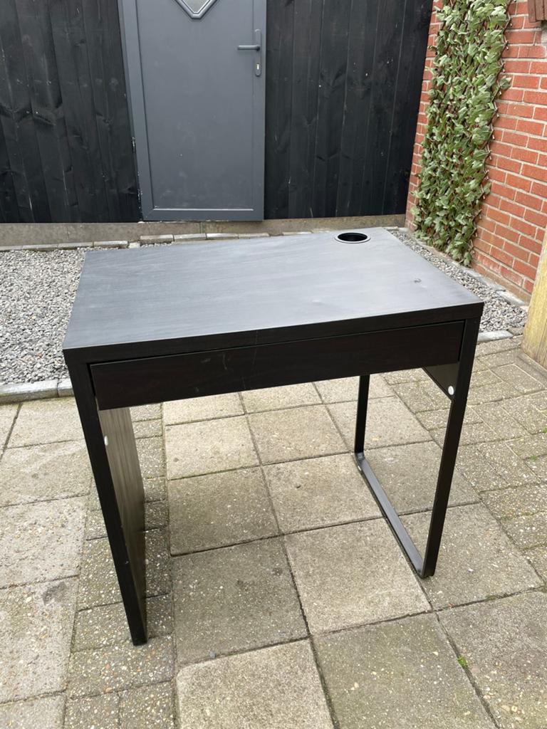 Bureau klein, Ophalen of Verzenden, Zo goed als nieuw, Rechthoekig, Hout