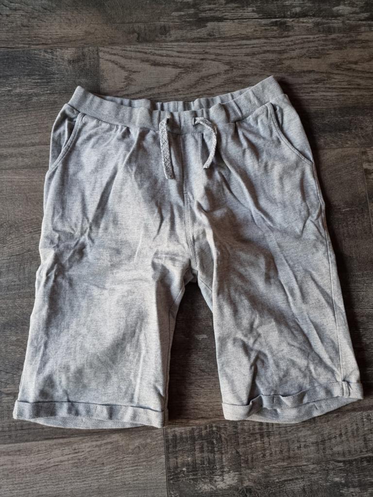 Korte broek dunne joggingstof maat 164, Ophalen of Verzenden