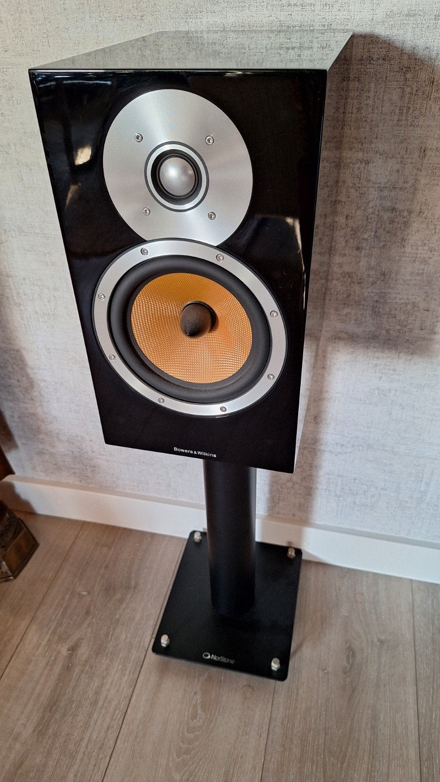 B&W CM5 luidsprekers Zwart hoogglans op NorStone stands, Ophalen, Inclusief standaarden, Zo goed als nieuw, Bowers & Wilkins (B&W)