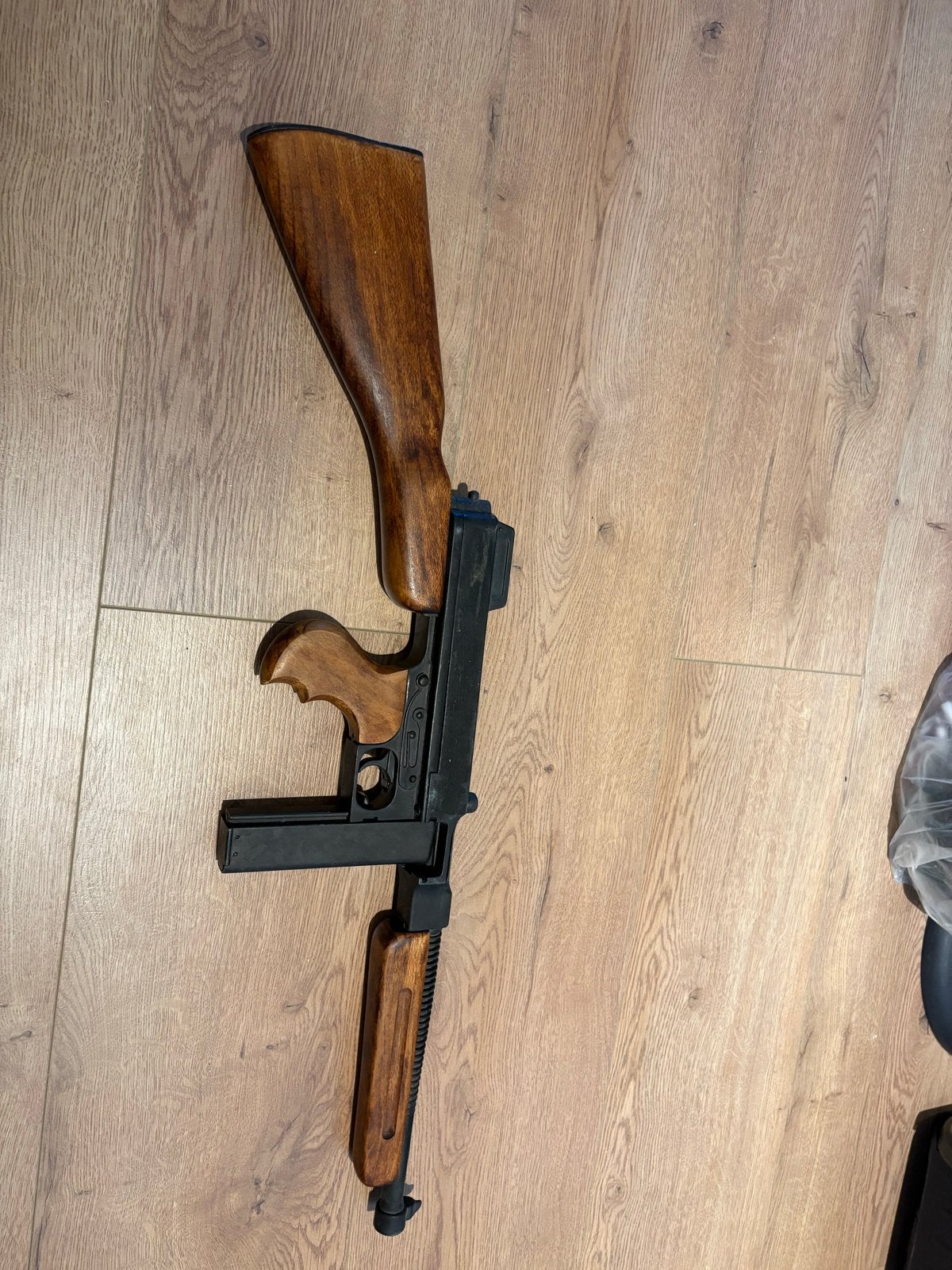 Decoratieve replica Thompson Model of 1928 machinepistool, Ophalen, Overige soorten, Overige gebieden, Kunstobject