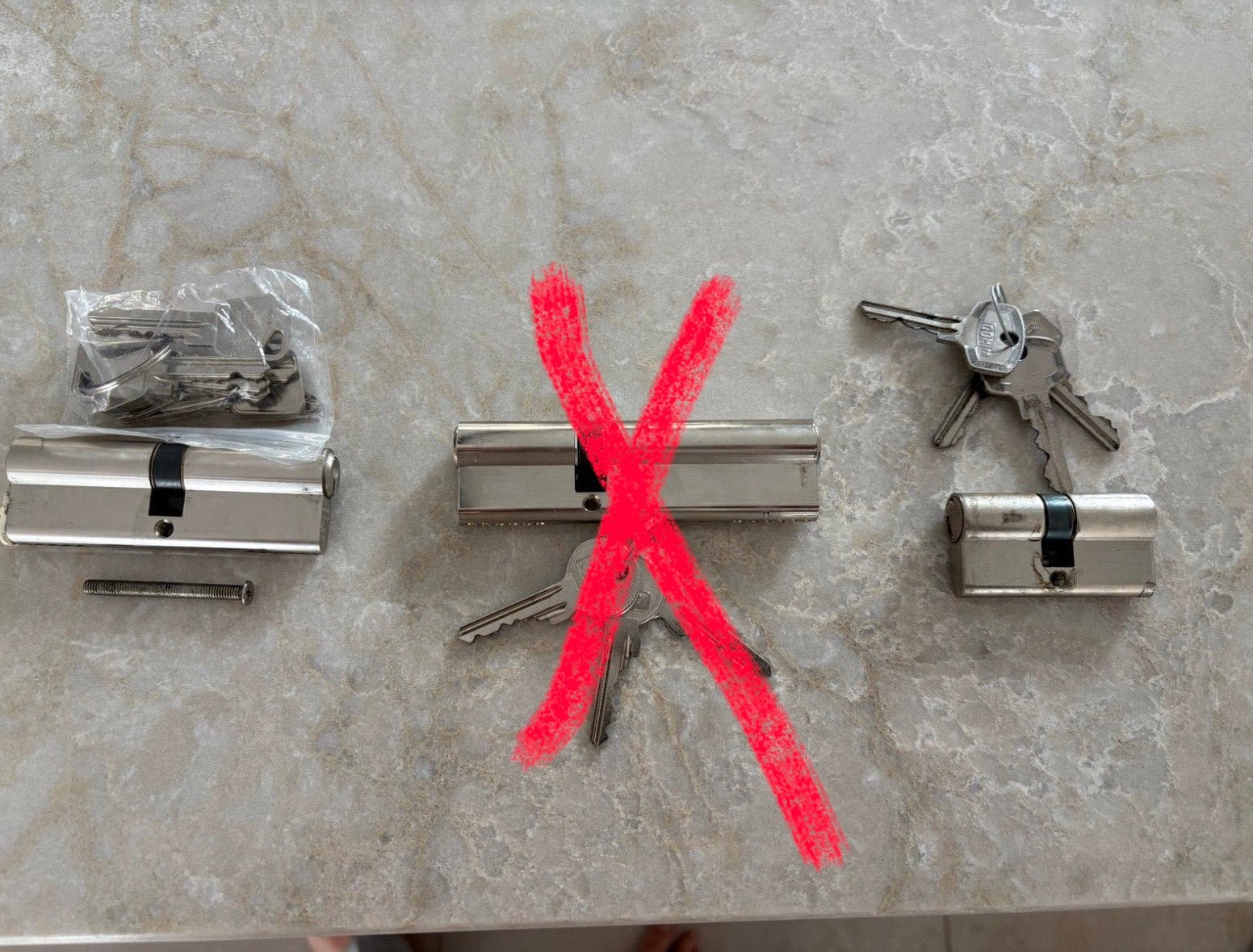 Nieuwe cilindersloten met sleutels, Ophalen of Verzenden, Nieuw, Rvs, Slot