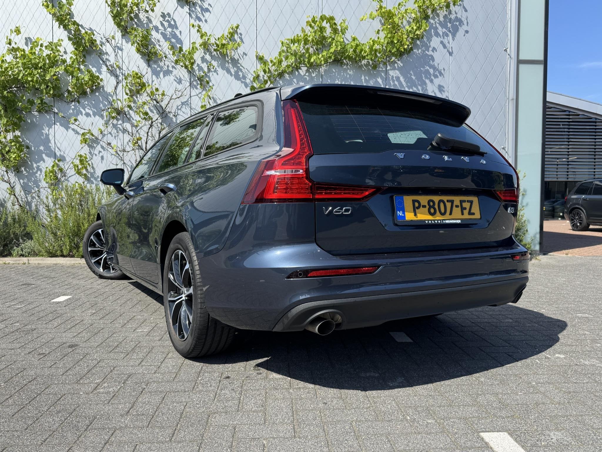 Volvo V60 2.0 B3 Essential Edition | Cruise Control | Naviga, 12 maanden, Stof, Euro 6, 4 cilinders