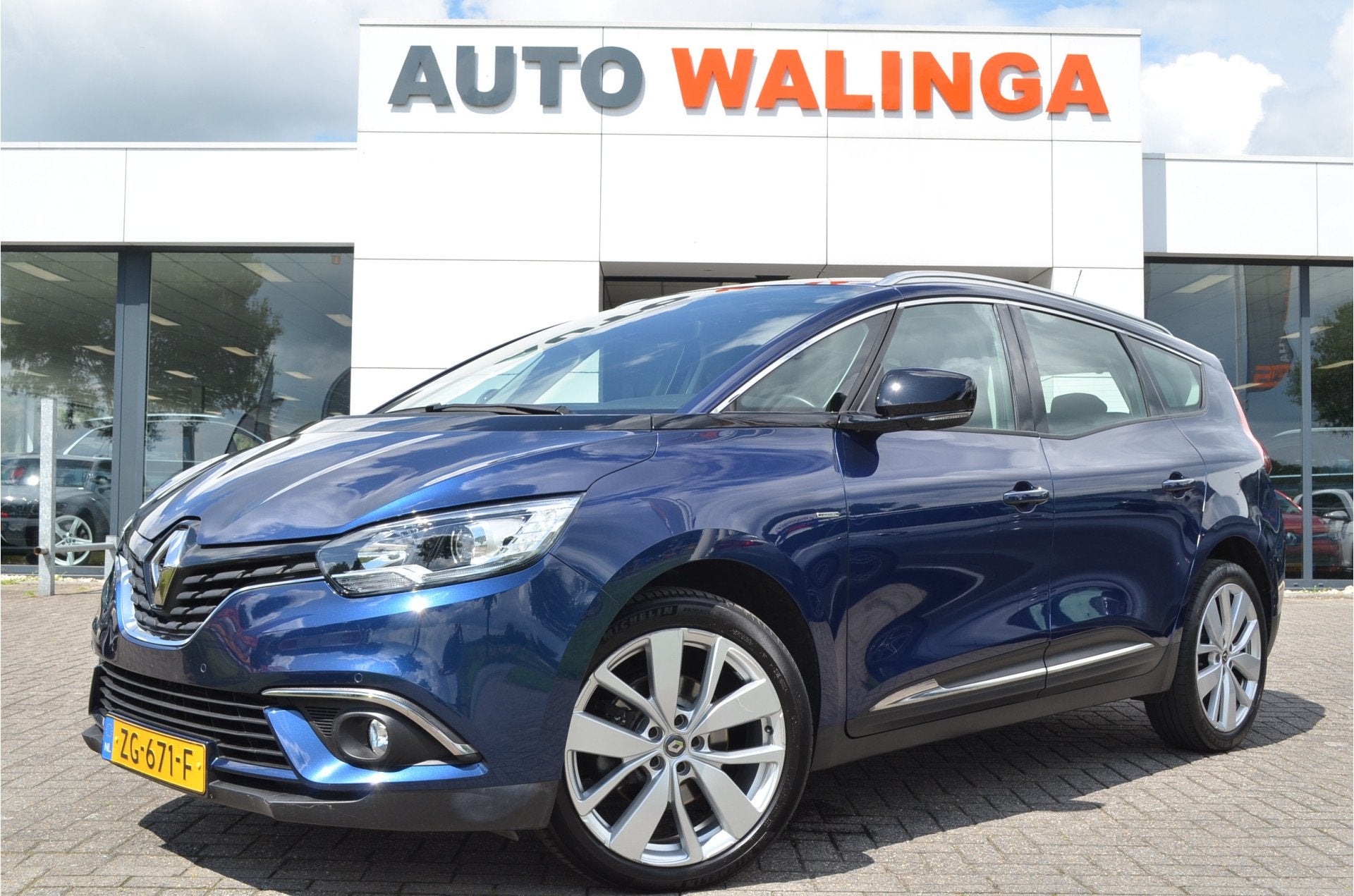 Renault Grand Scénic 1.3 TCe Limited Carplay | 20'' LMV | N, Voorwielaandrijving, Stof, Euro 6, 4 cilinders
