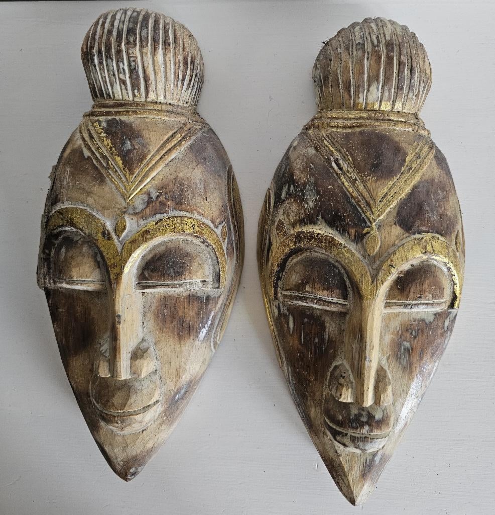 2 LEUKE HOUTEN MASKERS, Handgemaakt, 20 - 50 cm, Hout, Bruin
