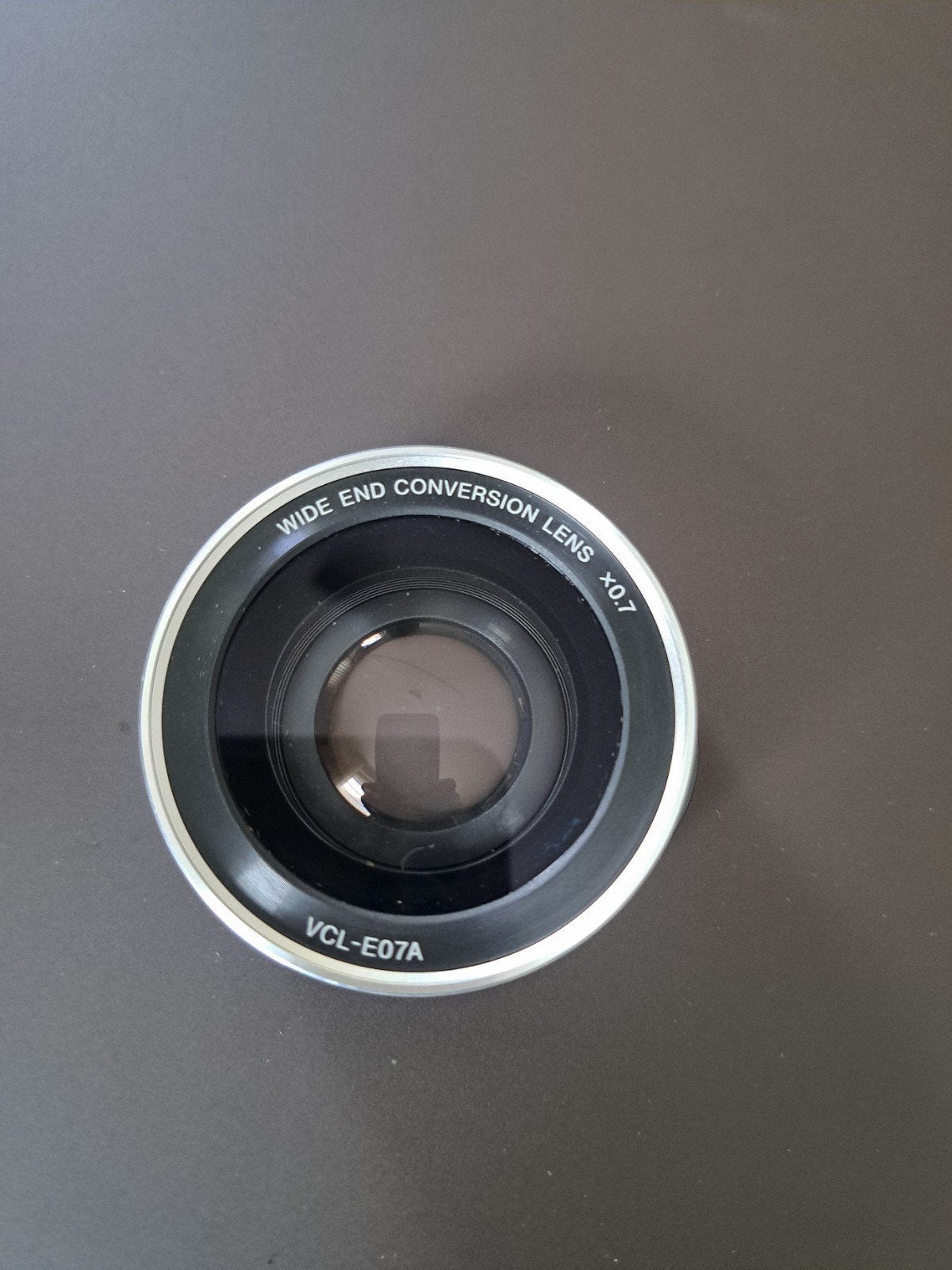Sony VCL-E07A 0.7x Wide Conversion Lens met tasje, Gebruikt, Sony, Beschermhoes/tas, Ophalen of Verzenden