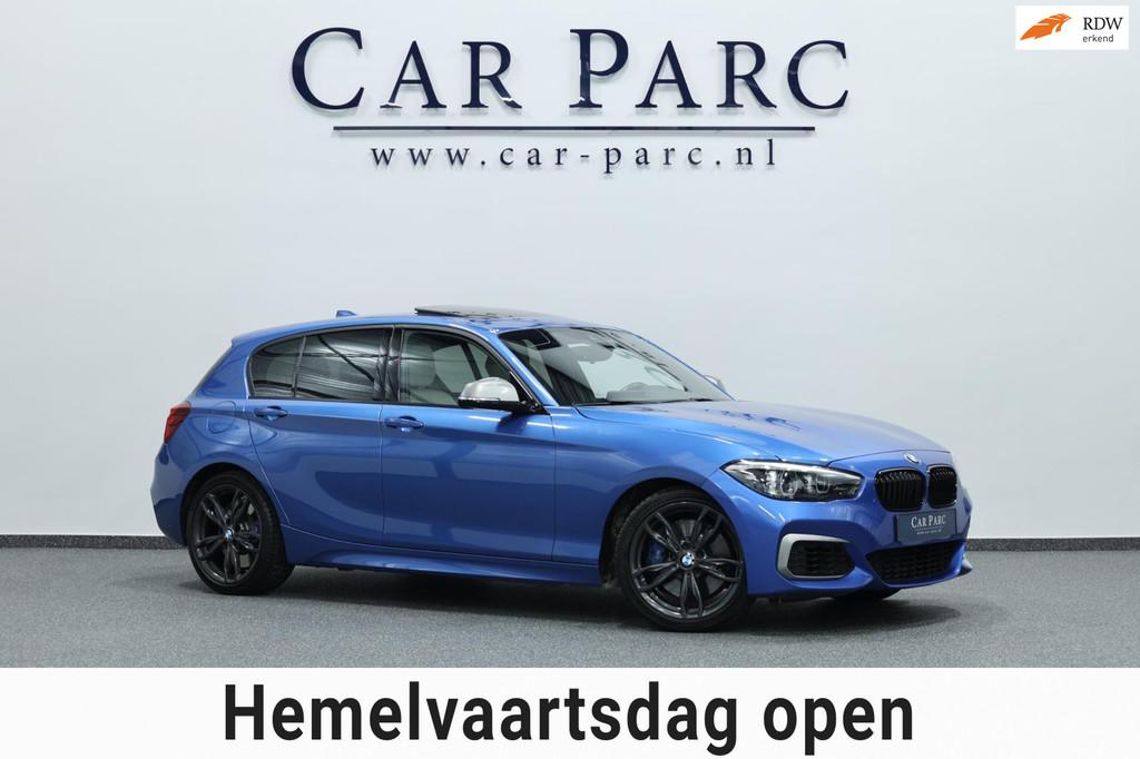 BMW 1-serie M140i Special Edition LED/SCHUIFDAK/LEER+S.VERWA, Auto's, Achterwielaandrijving, Gebruikt, Blauw, 340 pk