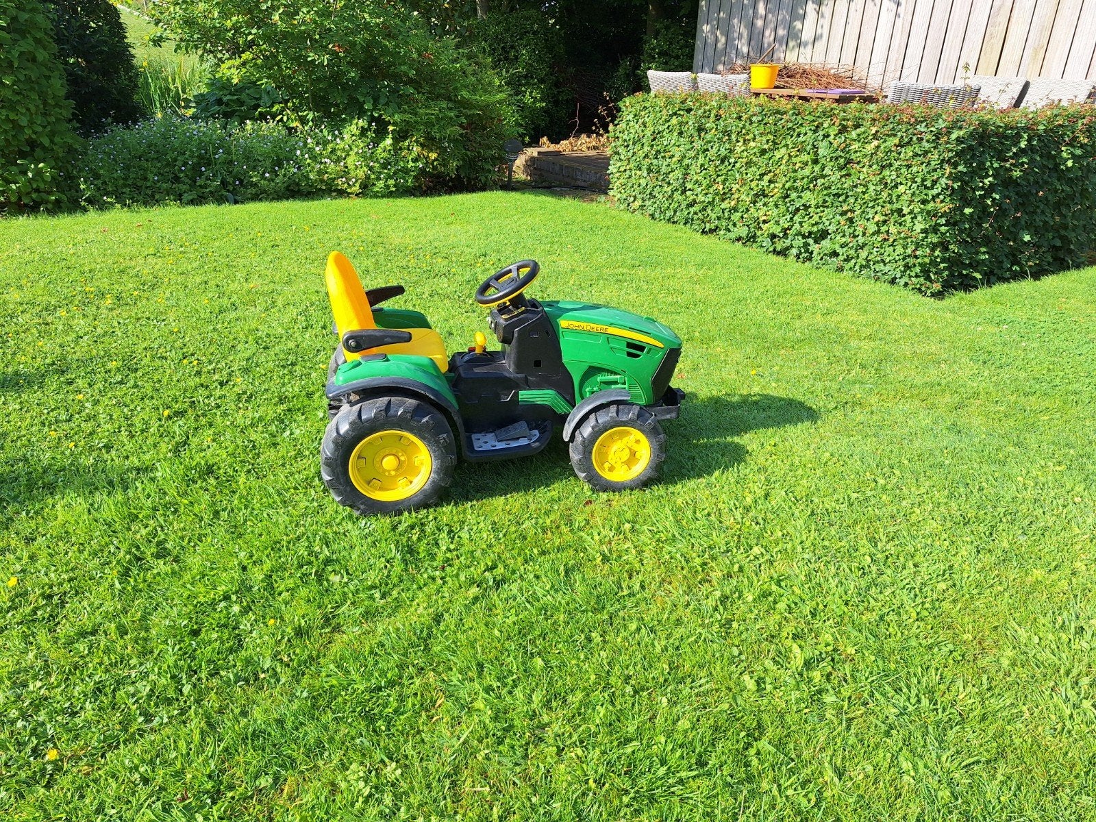 John Deere elektrische kindertractor (nieuwe accu!, Ophalen, Gebruikt