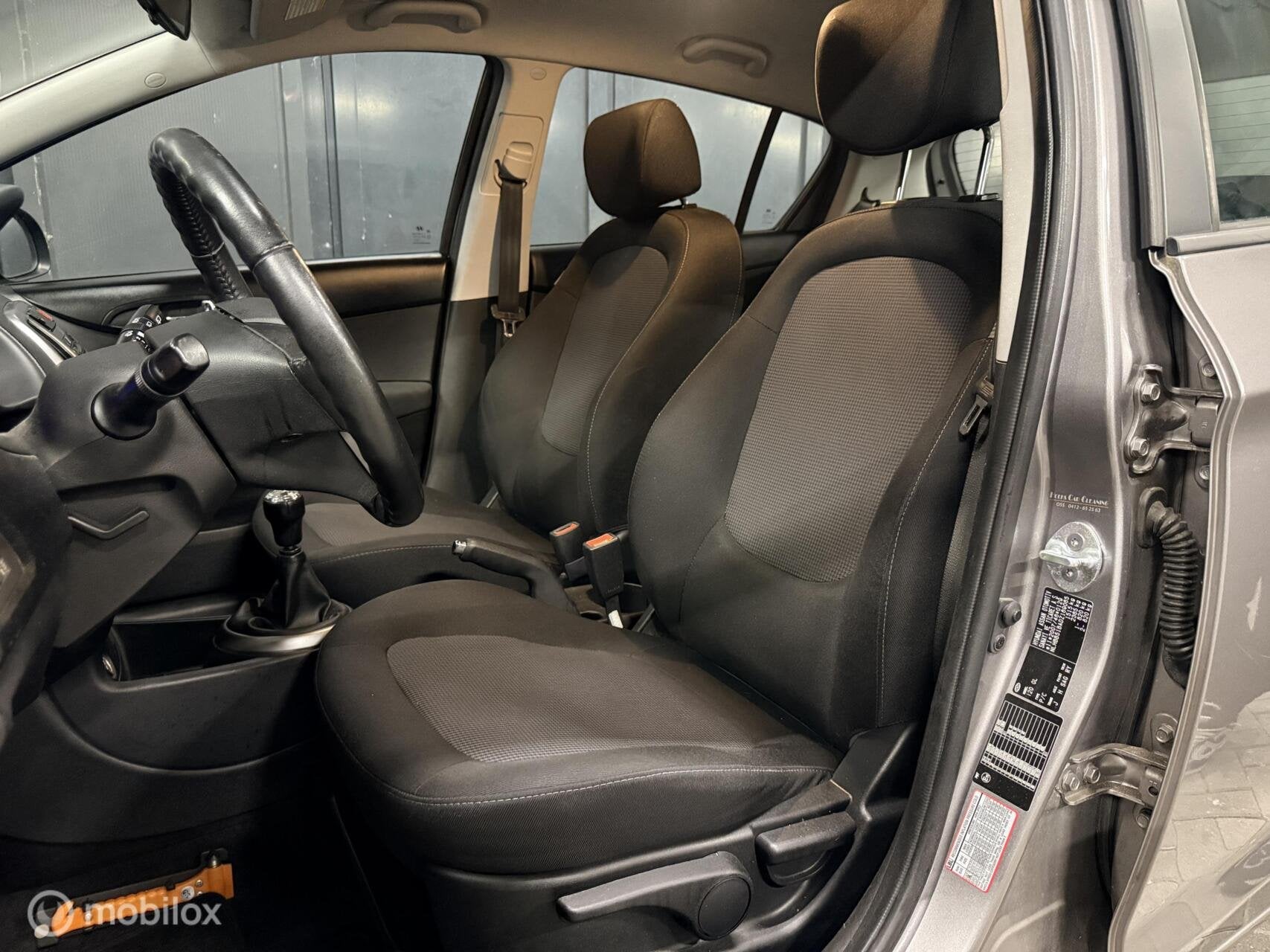Hyundai i20 1.2i i-Vision airco/trekhaak/elektrische ramen, Euro 5, Gebruikt, 31 €/maand, 4 cilinders