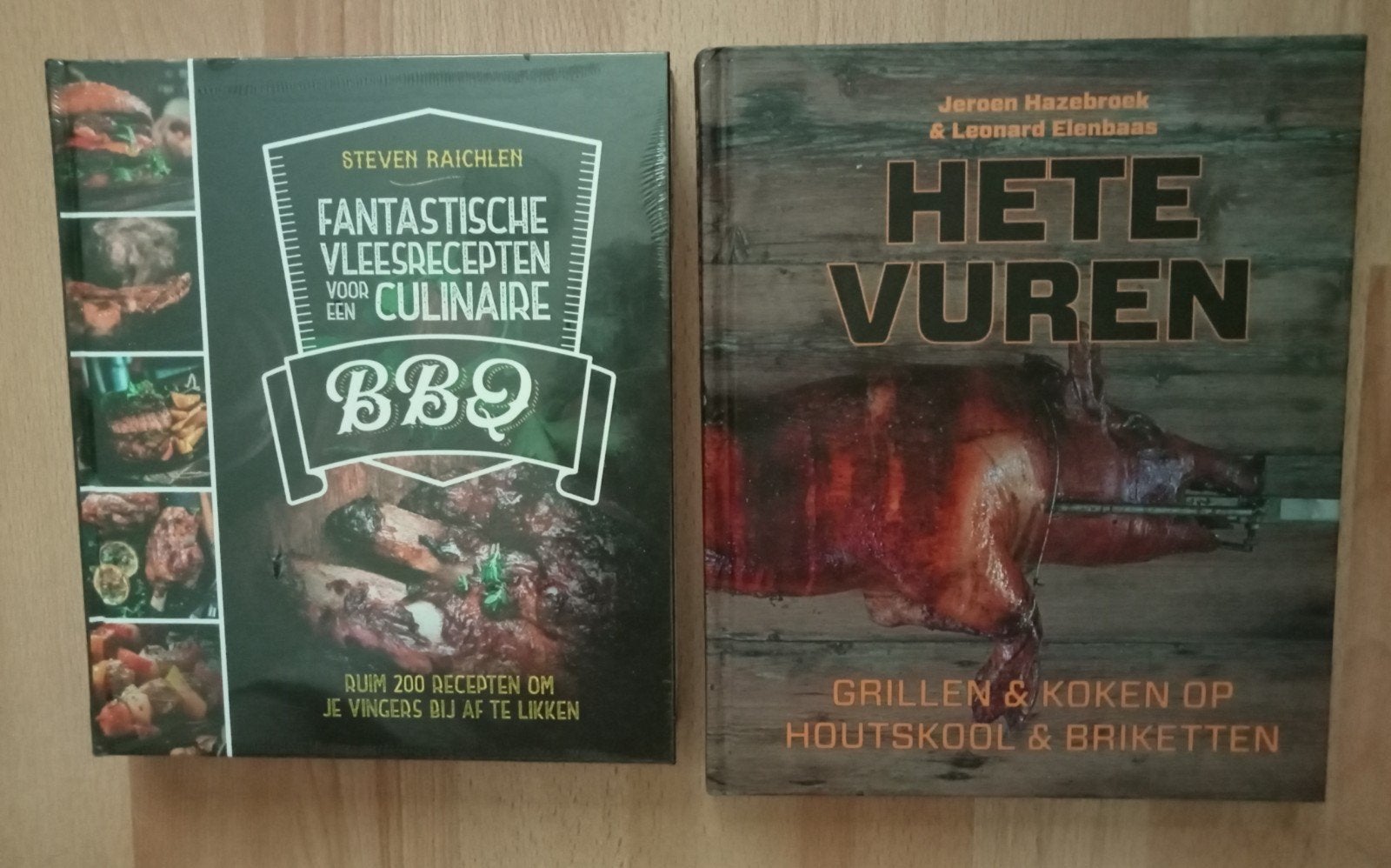 BBQ boeken Fantastische Vleesrecepten & Hete Vuren 10 euro!!, Ophalen of Verzenden, Steven Raichlen, Jeroen Hazebroek & Leonard Elenbaas