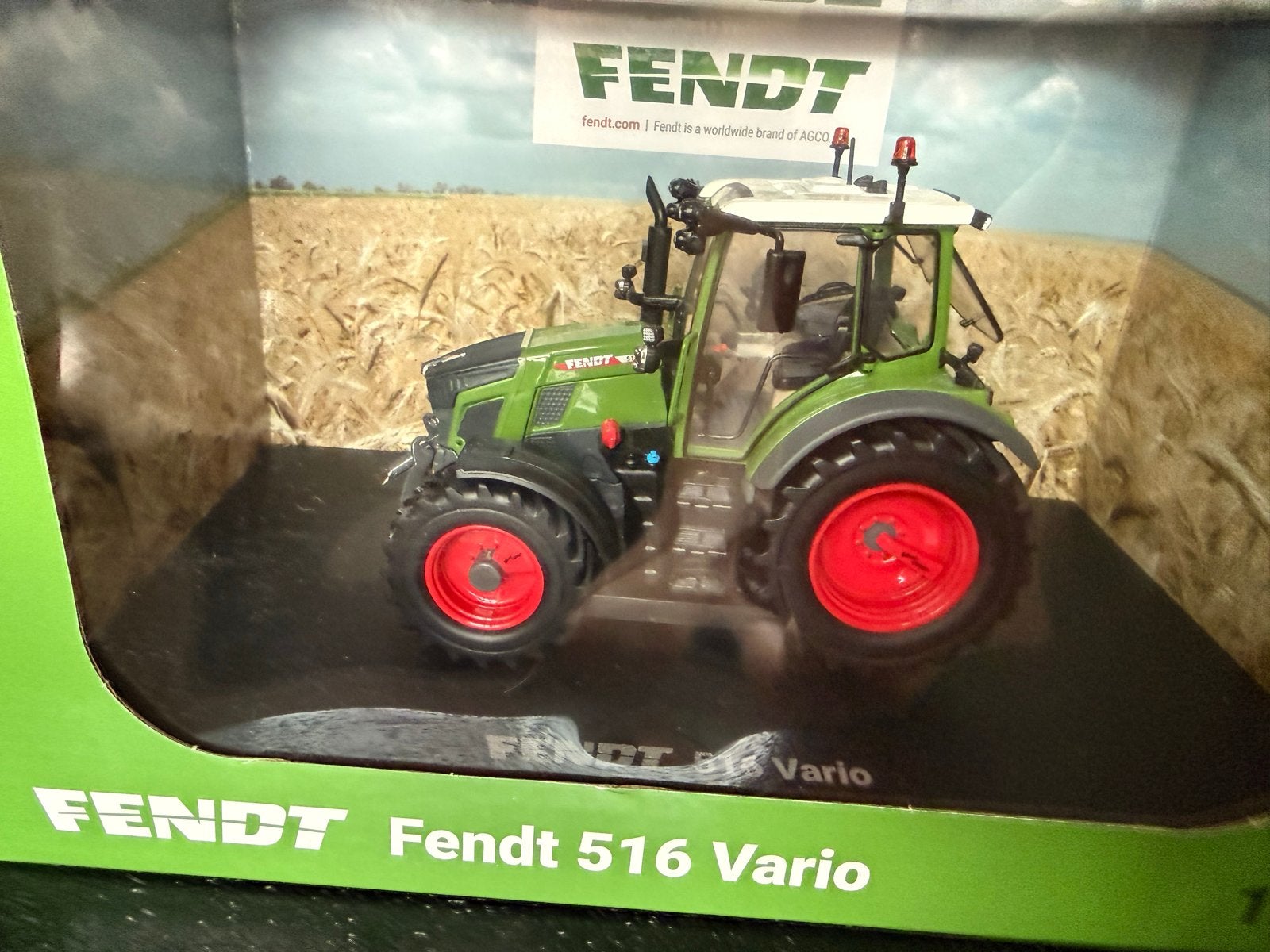Fendt 516 Vario modeltractor - Nieuw in doos, Hobby en Vrije tijd, Modelauto's | 1:32, Ophalen of Verzenden, Nieuw