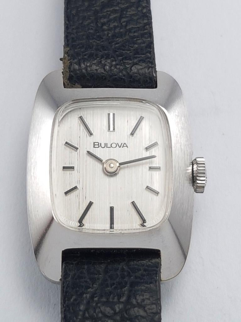 Bulova Mechanisch opwinder Vintage 1973 NOS Nieuw, Leer, Staal, Polshorloge, Nieuw